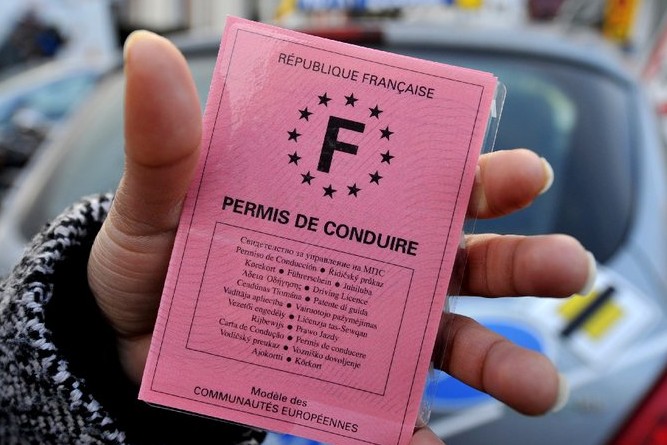 Permis de conduire : ne pas perdre ses points en cas de procès-verbal « à la volée »